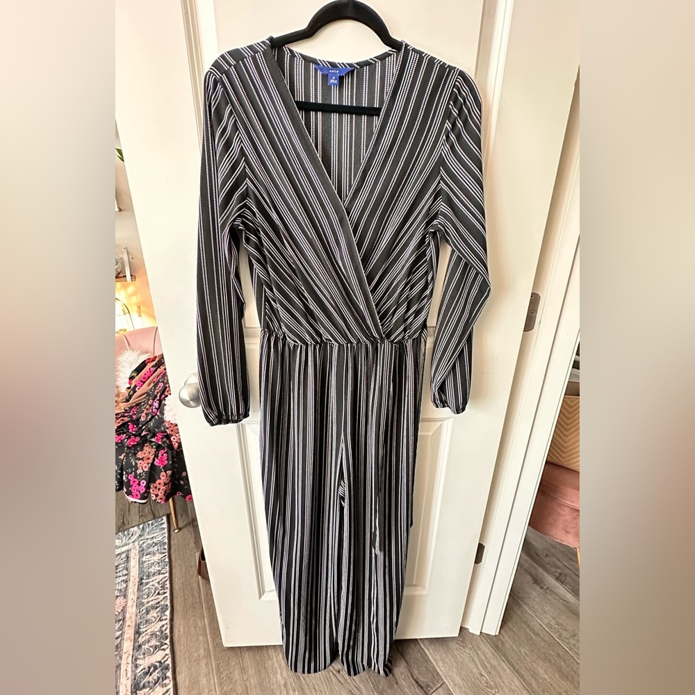 Apt. 9 Monochrome Striped Wrap Top